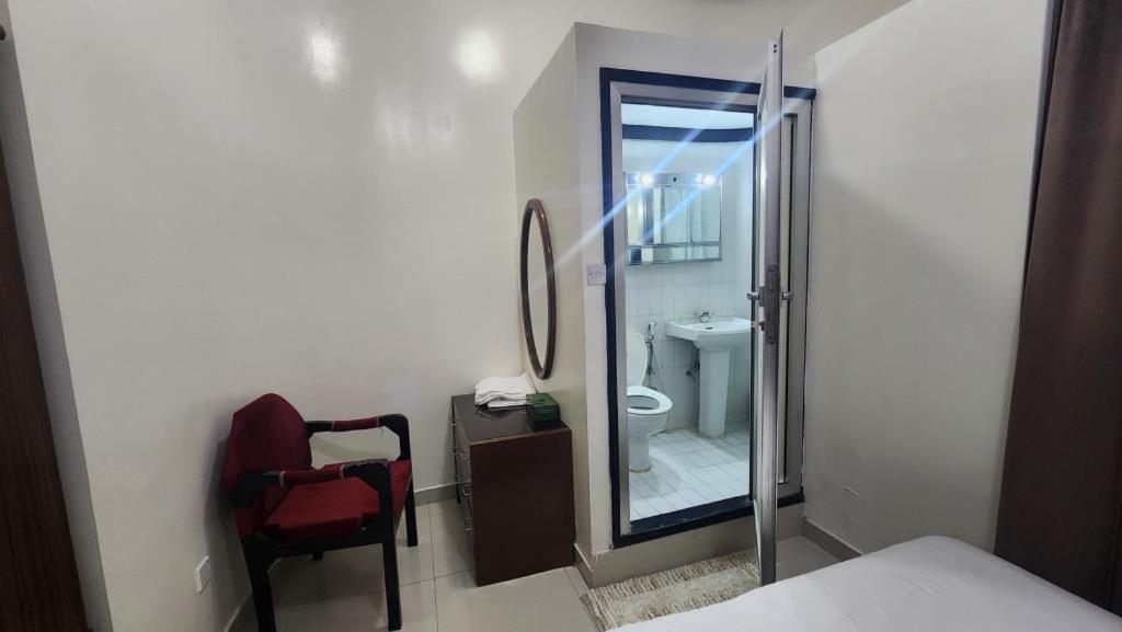 Qurum Beach Hotel Маскат Екстериор снимка