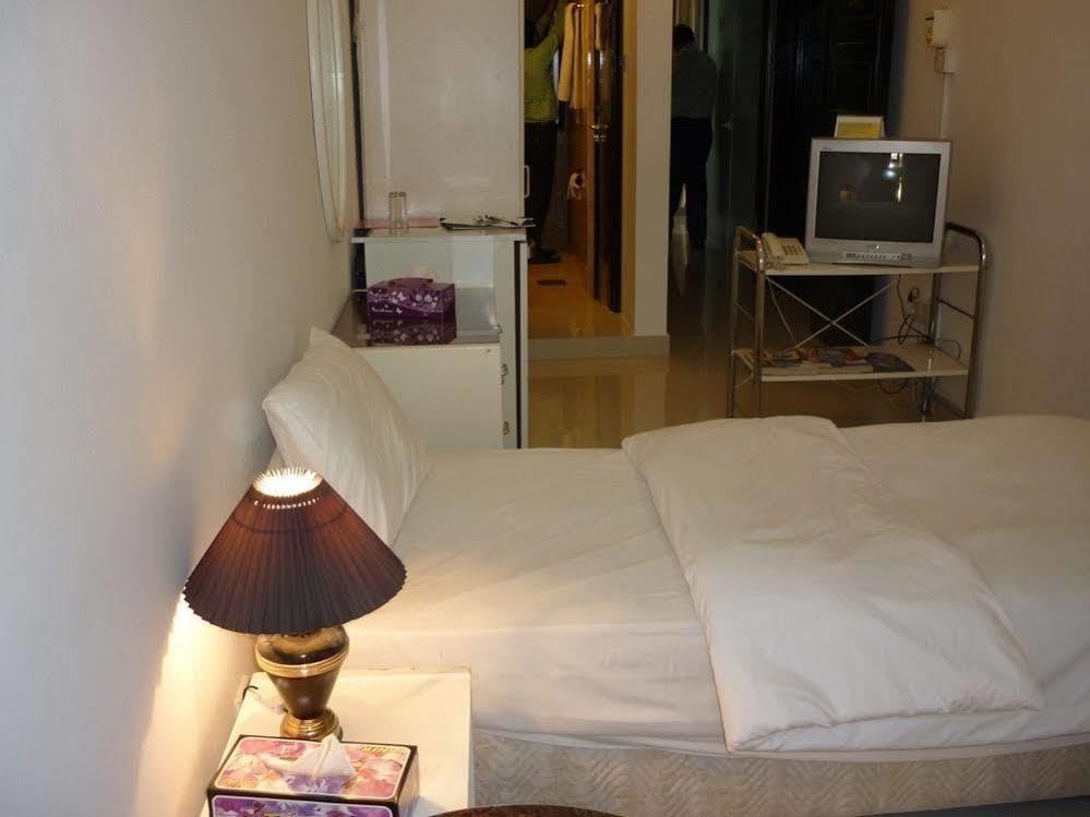Qurum Beach Hotel Маскат Екстериор снимка