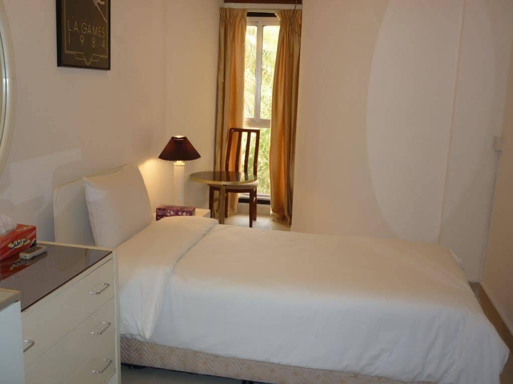 Qurum Beach Hotel Маскат Екстериор снимка